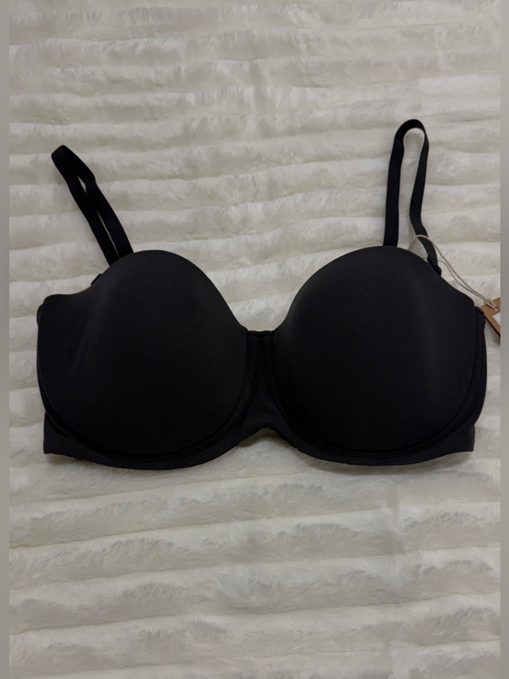 SKIMS Black fits everybody strapless Bra onxy 32d